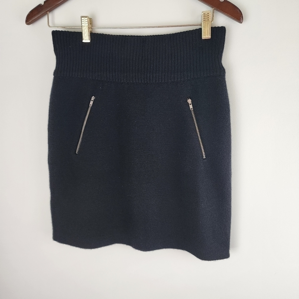 Ann Taylor Loft Black Sweater Knit Wool Blend Skirt With Zipper Pockets Size XS